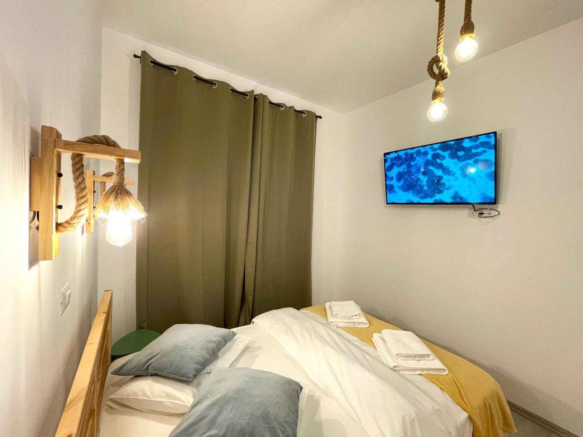 Cozy Riverfront Apartments With Garden And Mountain View Szászbuda Kültér fotó